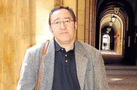 Josemari Velez de Mendizabal